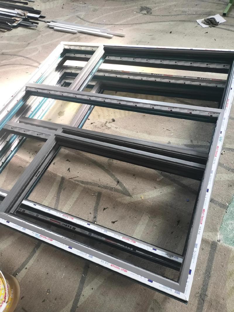 門窗加工制作 實(shí)景探訪專業(yè)生產(chǎn)車間